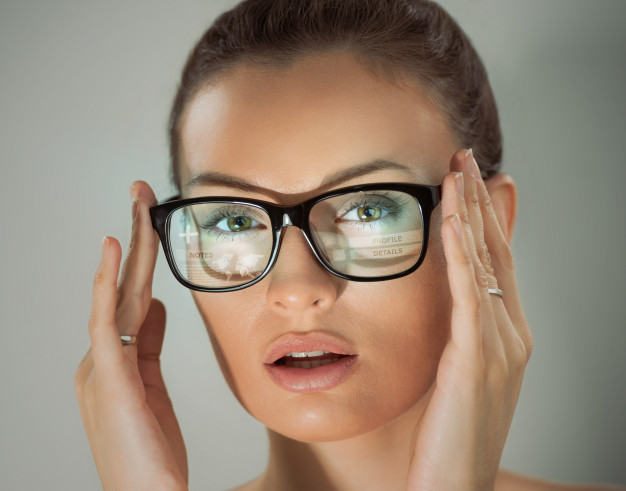 Czy kupowanie okularów przez Internet to dobry pomysł?
